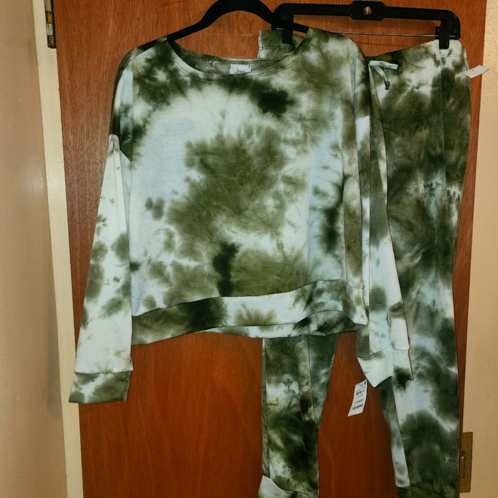 Jenni Intimates Pajamas, color; olive tie dye